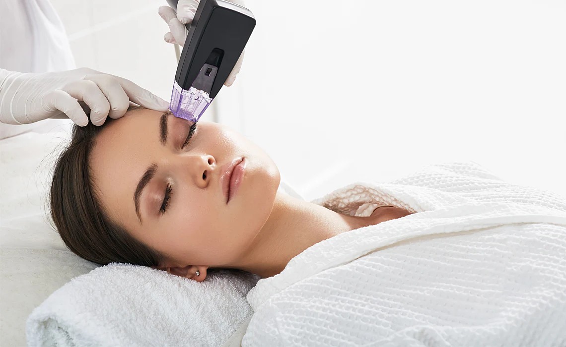 RF Microneedling Machine